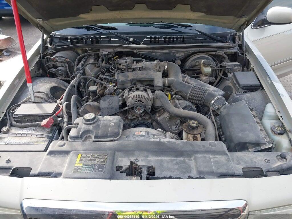 2MEFM74W34X681346 2004 MERCURY GRAND MARQUIS photo no. 10