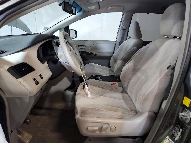 5TDJK3DCXBS007199 2011 TOYOTA SIENNA photo no. 7