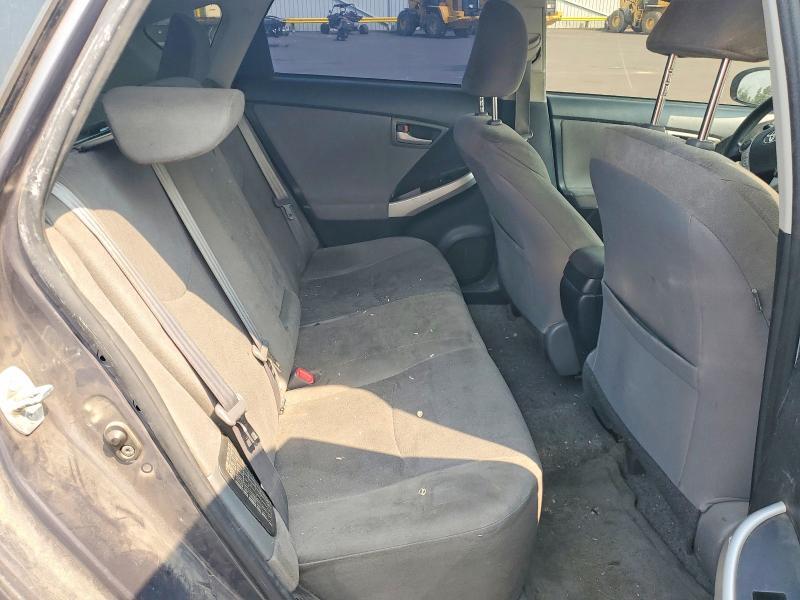 2015 TOYOTA PRIUS TWO — Фото 10 из 12