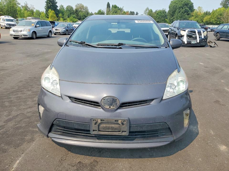 2015 TOYOTA PRIUS TWO — Фото 5 из 12