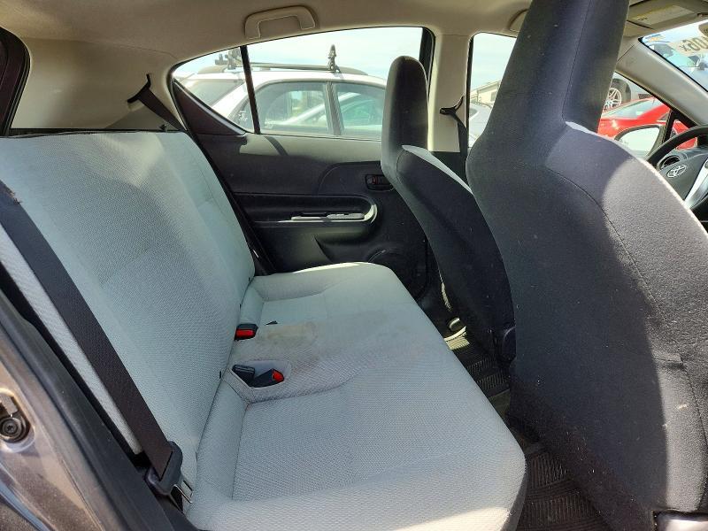 2015 TOYOTA PRIUS C — Фото 10 из 12