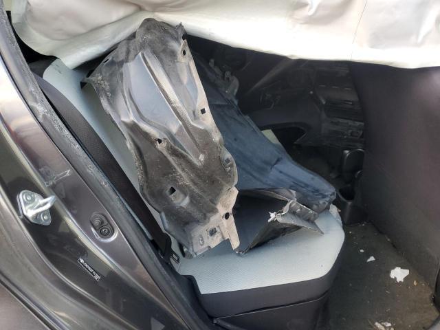 2015 TOYOTA PRIUS C — Фото 10 из 12