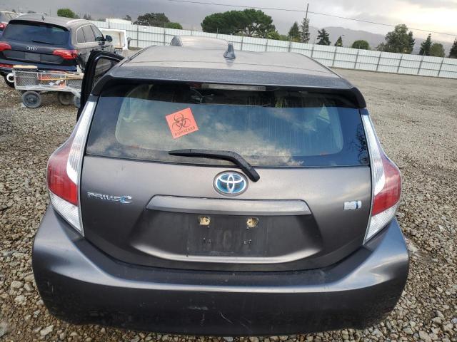 2015 TOYOTA PRIUS C — Фото 6 из 12