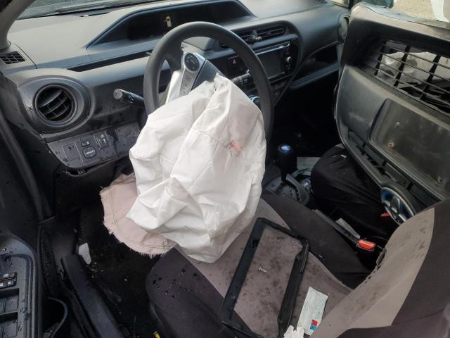 2015 TOYOTA PRIUS C — Фото 8 из 12