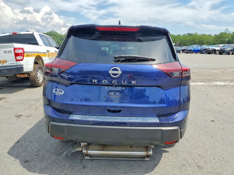 2026 NISSAN ROGUE SV — Фото 6 из 14