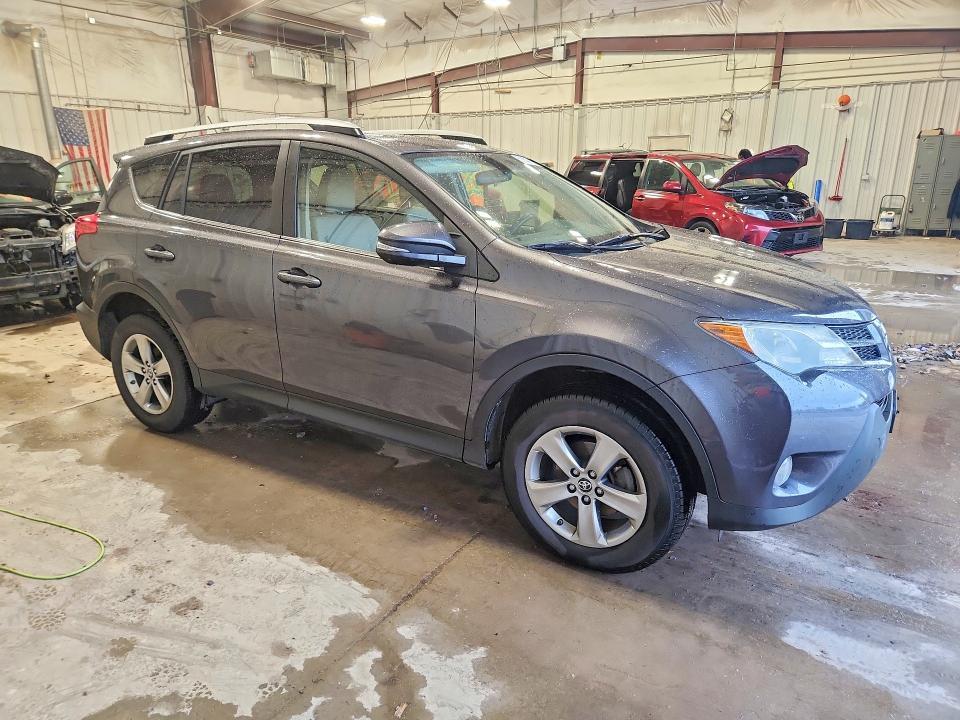 JTMRFREV9FJ021608 2015 TOYOTA RAV4 photo no. 4