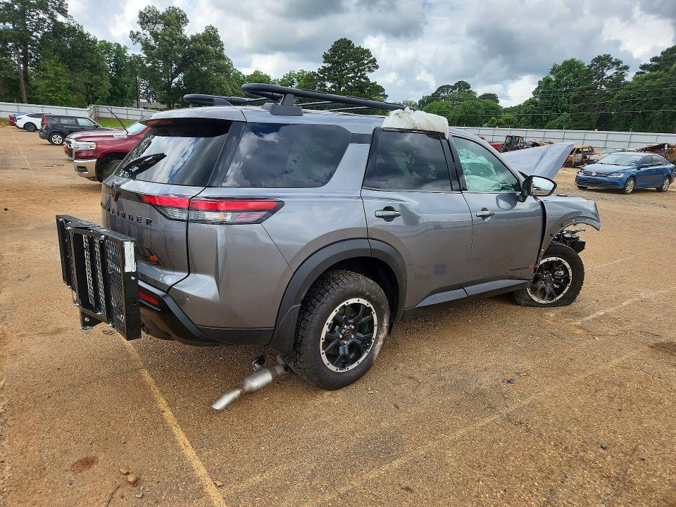 2026 NISSAN PATHFINDER ROCK CREEK — Фото 3 из 13