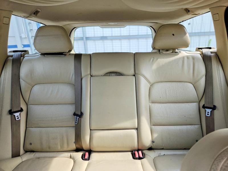 2011 VOLVO XC70 3.2 — Фото 10 из 13