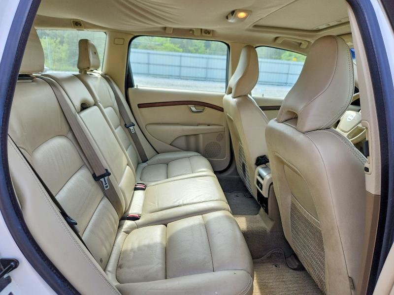 2011 VOLVO XC70 3.2 — Фото 11 из 13
