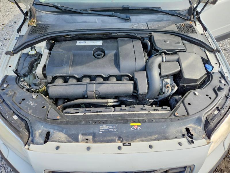 2011 VOLVO XC70 3.2 — Фото 12 из 13