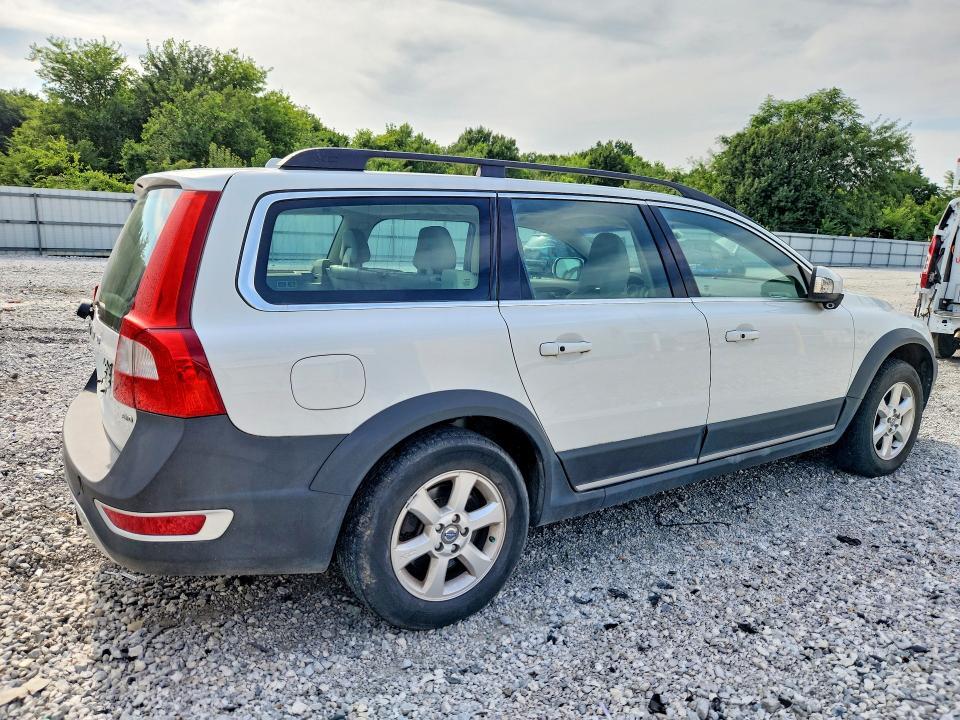 2011 VOLVO XC70 3.2 — Фото 3 из 13