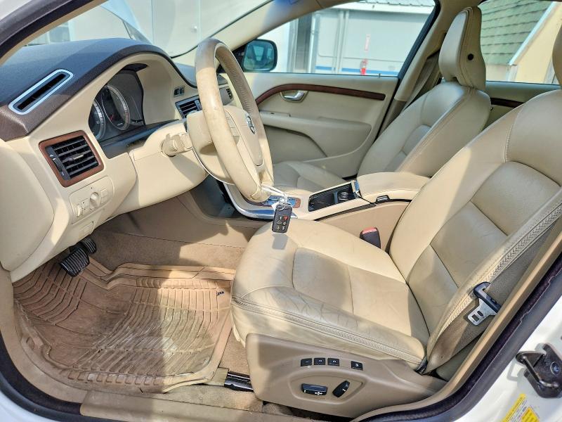 2011 VOLVO XC70 3.2 — Фото 7 из 13