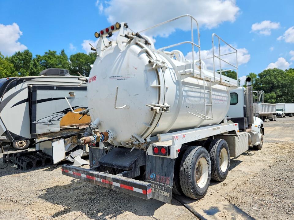 2008 PETERBILT 340 VACUUM TRUCK — Фото 3 из 12
