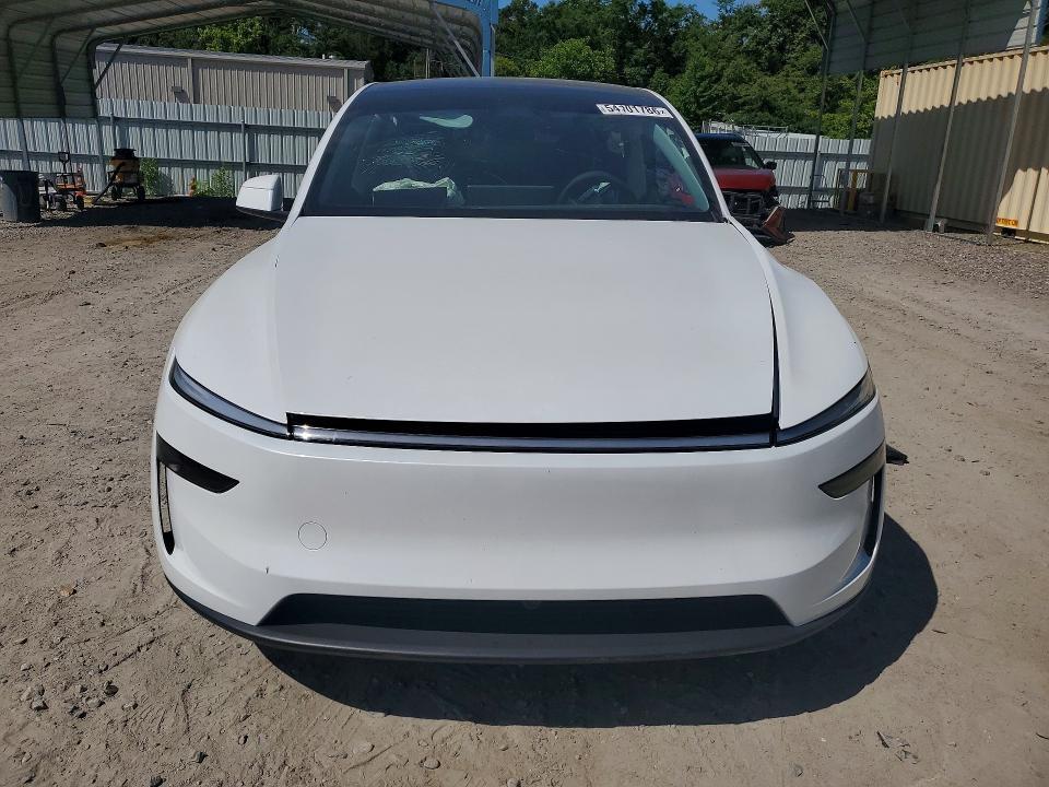 2026 TESLA MODEL Y — Фото 5 из 13