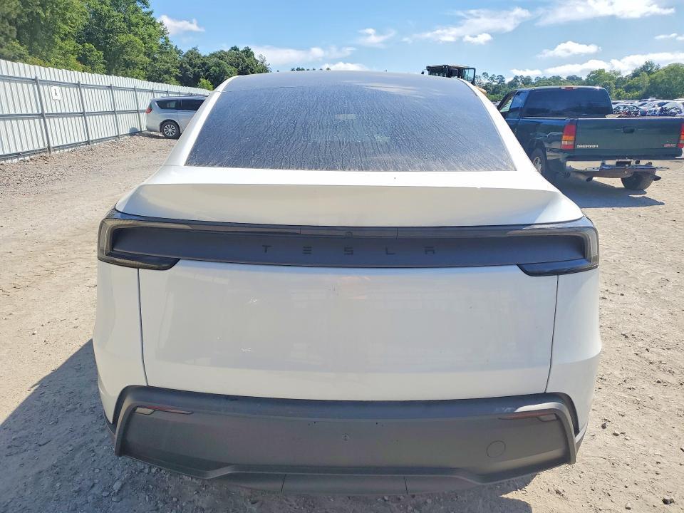 2026 TESLA MODEL Y — Фото 6 из 13