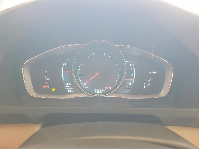 2015 VOLVO V60 PREMIER — Фото 9 из 13
