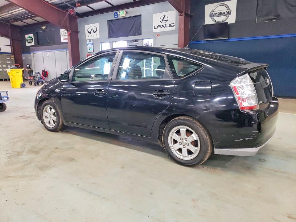 2008 TOYOTA PRIUS — Фото 2 из 13