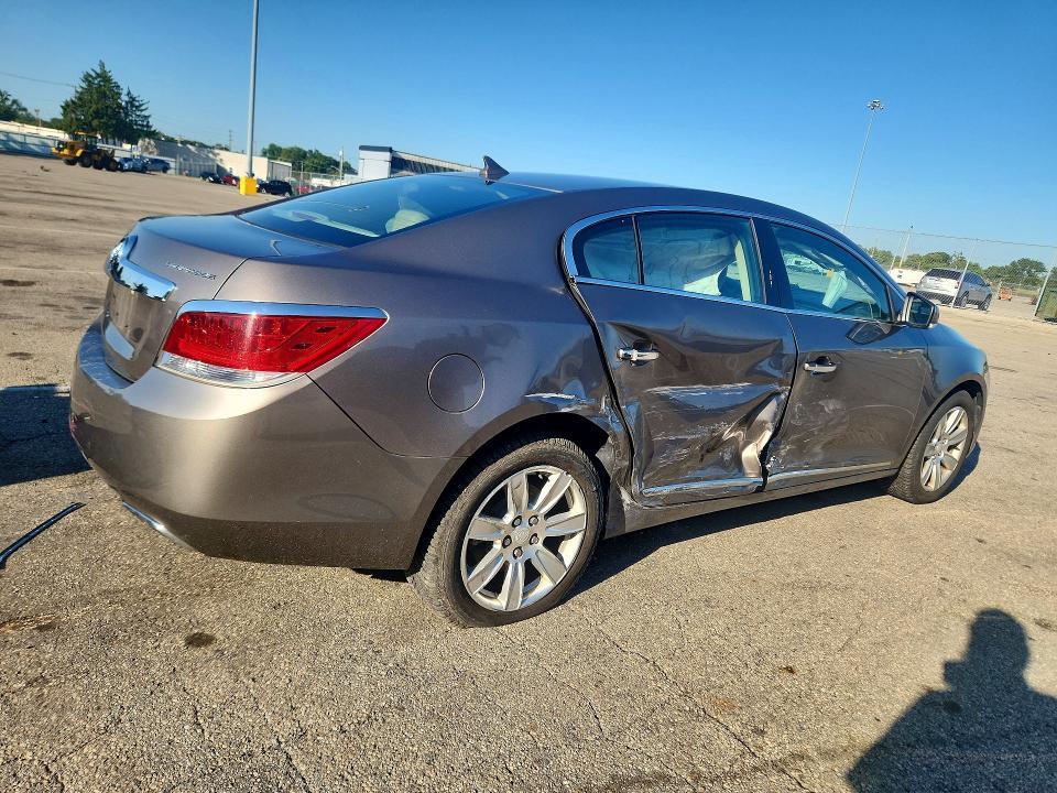 1G4GC5E33CF216749 2012 BUICK LACROSSE photo no. 3