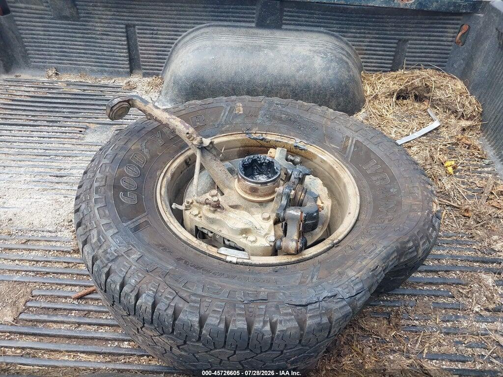 5TEWN72N32Z898108 2002 TOYOTA TACOMA photo no. 12