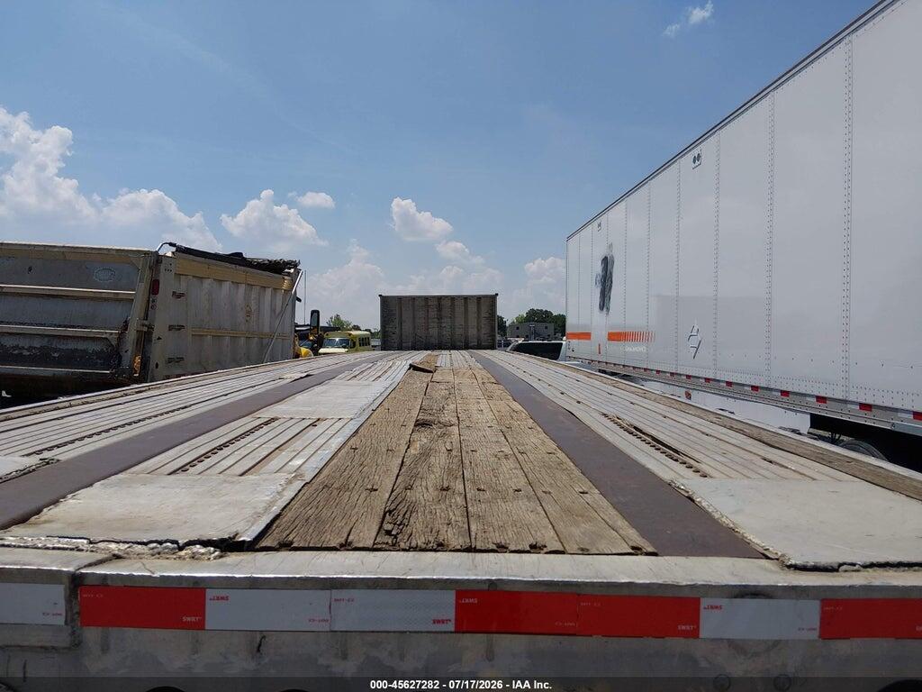 1UYFS24892A784905 2002 UTILITY TRAILER MFG FLATBED photo no. 5