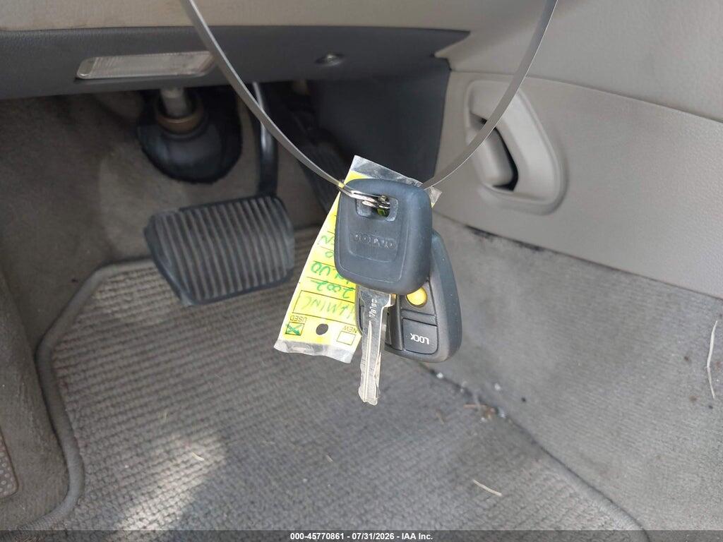 YV1SZ58D721076597 2002 VOLVO V70 photo no. 11