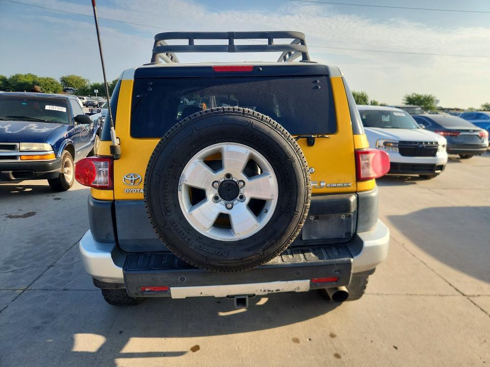 2008 TOYOTA FJ CRUISER BASE — Фото 6 из 12