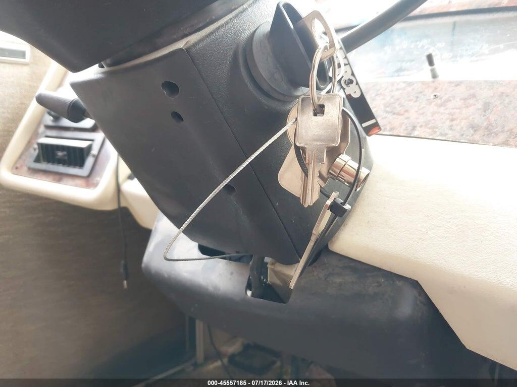 3FCMF53S6XJA21812 1999 FORD F550 photo no. 11