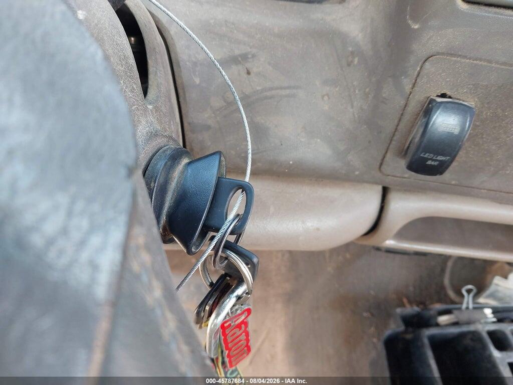 1FTNW20FXXEA16756 1999 FORD F-250 photo no. 11