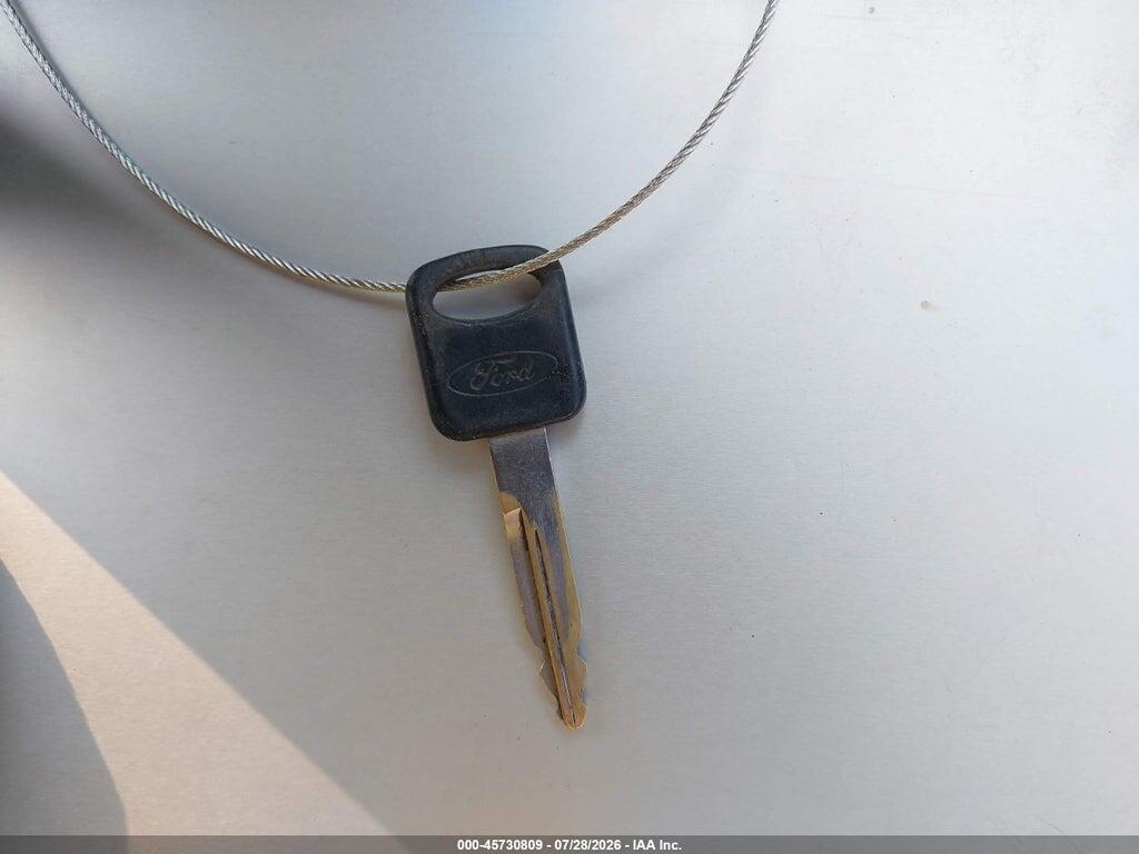1FTNX21L2XEC29329 1999 FORD F-250 photo no. 11