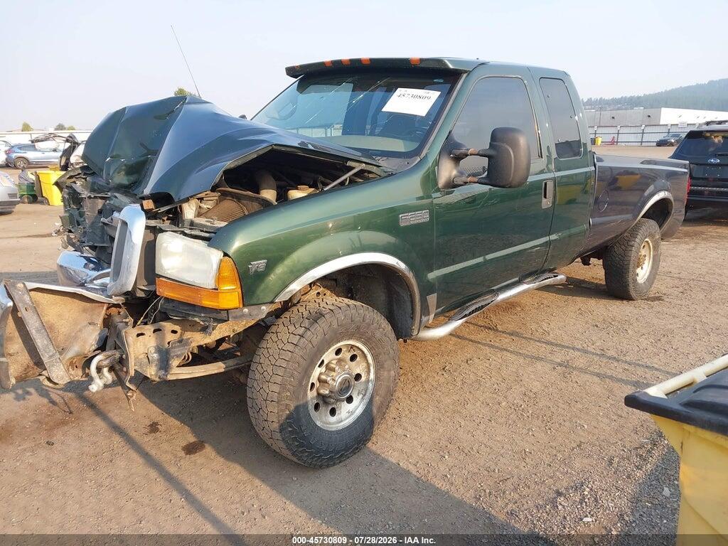 1FTNX21L2XEC29329 1999 FORD F-250 photo no. 2