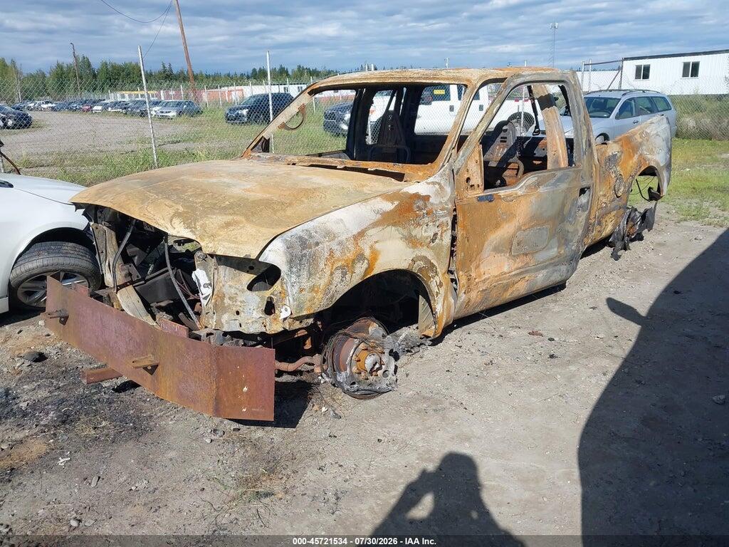 1FTNX21L4XEC12502 1999 FORD F-250 photo no. 2