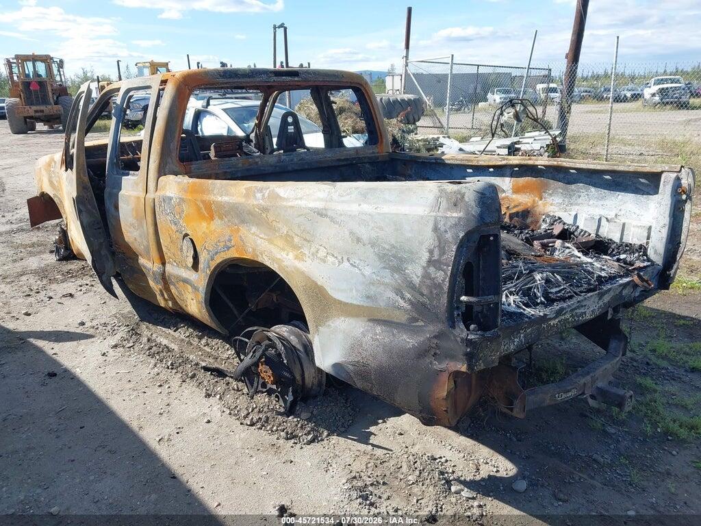 1FTNX21L4XEC12502 1999 FORD F-250 photo no. 3