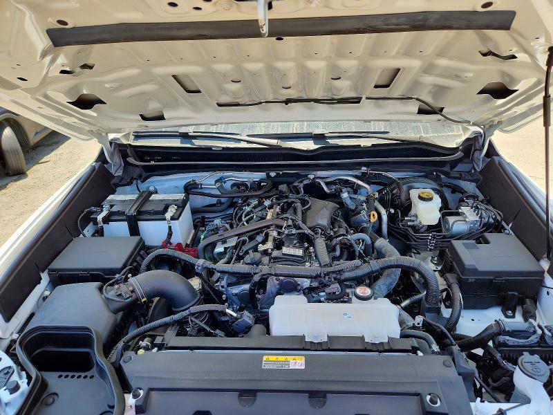 2026 TOYOTA TACOMA SR5 — Фото 11 из 13