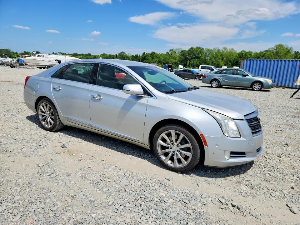 2016 CADILLAC XTS LUXURY COLLECTION — Фото 4 из 12