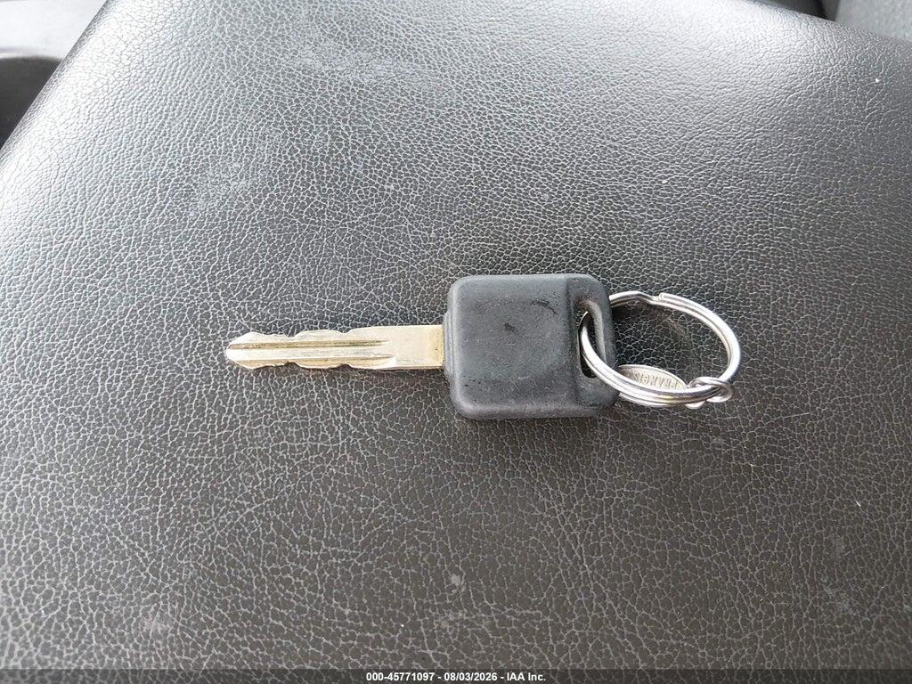 1N6AA06A54N571121 2004 NISSAN TITAN photo no. 11