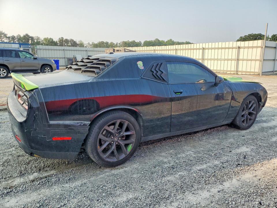 2021 DODGE CHALLENGER SXT — Фото 3 из 12