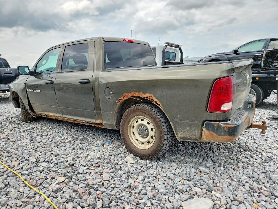 2012 DODGE RAM 1500 ST — Фото 2 из 13