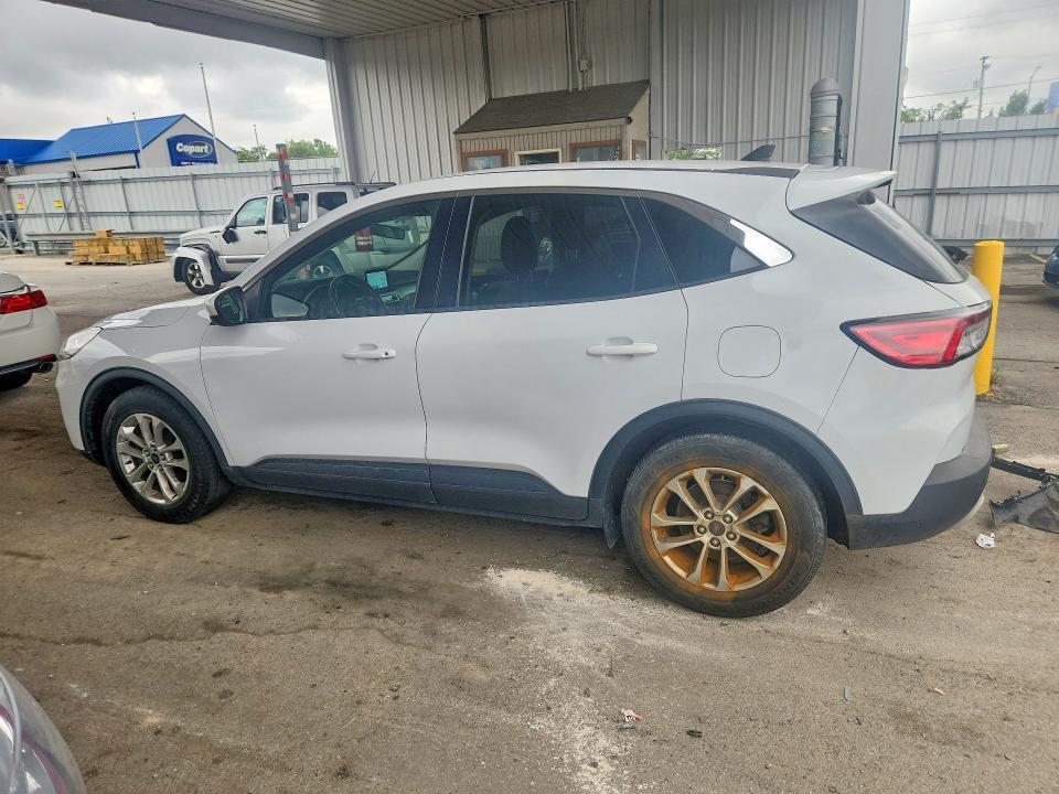 2021 FORD ESCAPE SE — Фото 2 из 14