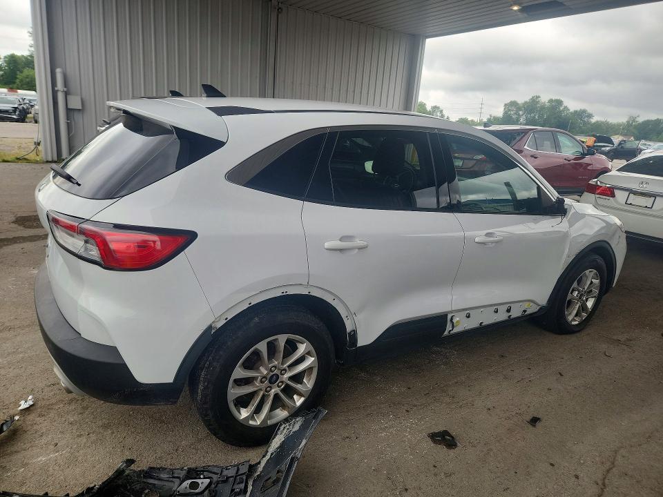 2021 FORD ESCAPE SE — Фото 3 из 14