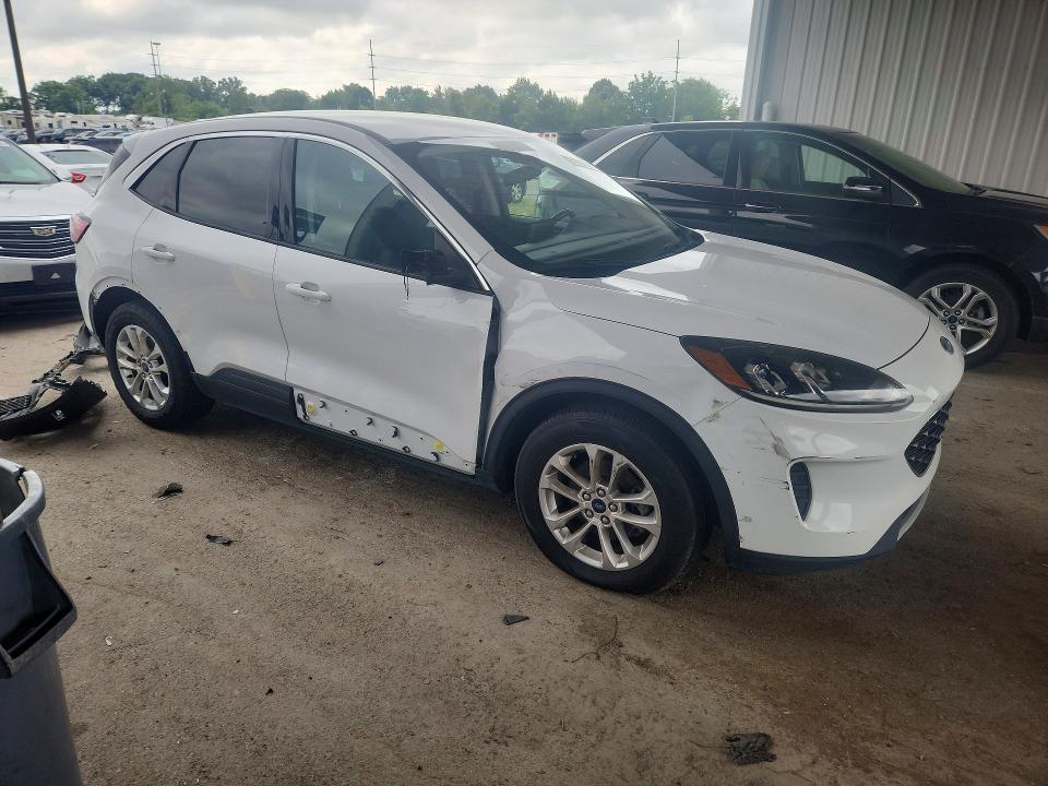 2021 FORD ESCAPE SE — Фото 4 из 14