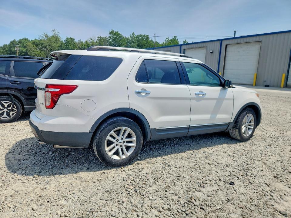 1FMHK8D87CGA42541 2012 FORD EXPLORER photo no. 3