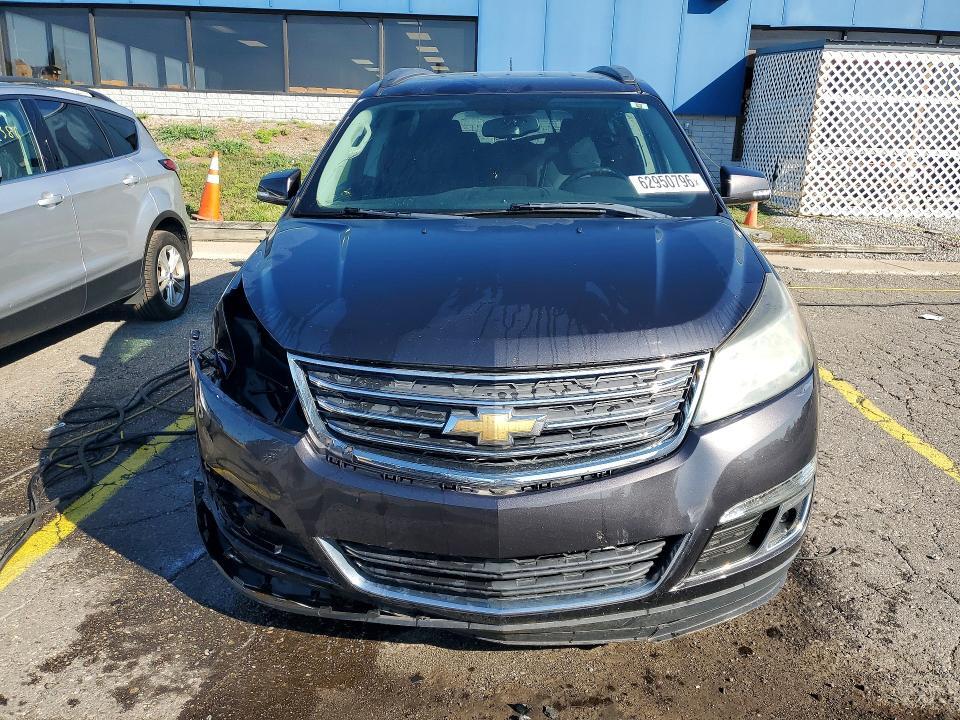 2016 CHEVROLET TRAVERSE LT — Фото 5 из 13