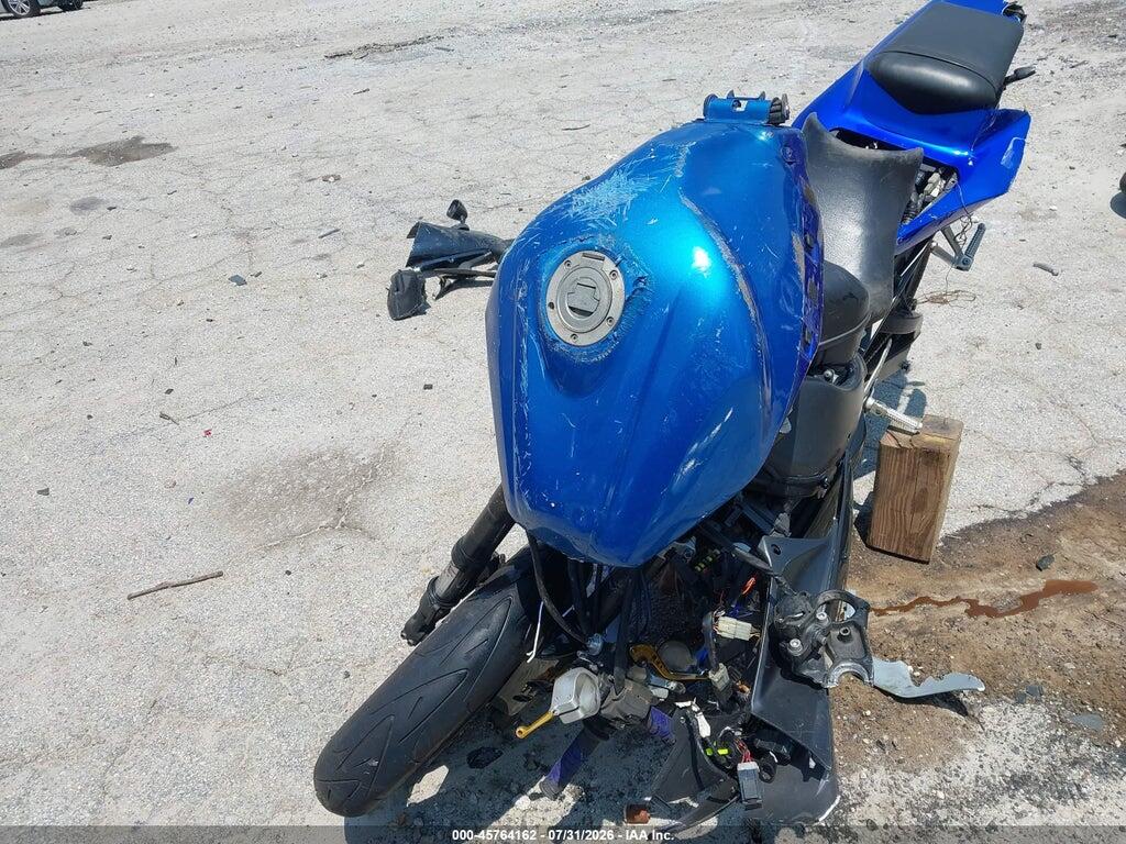 JYARN10Y02A001341 2002 YAMAHA YZFR1 photo no. 5