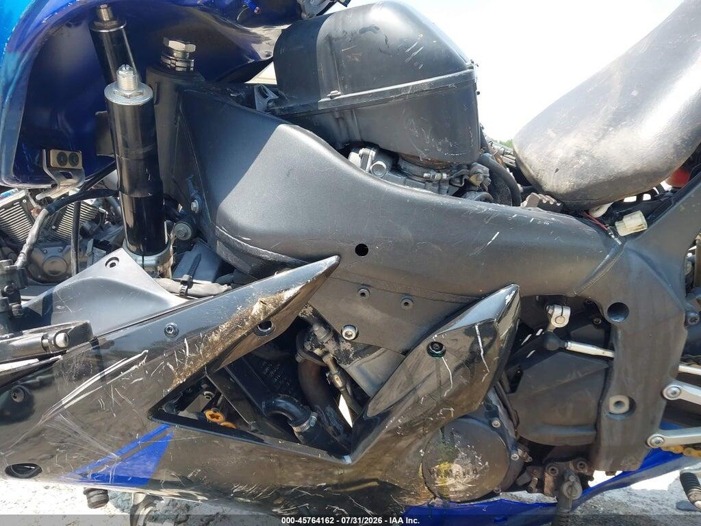 JYARN10Y02A001341 2002 YAMAHA YZFR1 photo no. 9