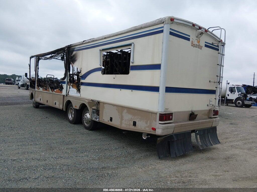 3FCNF53S3XJA03563 1999 FORD F550 photo no. 3