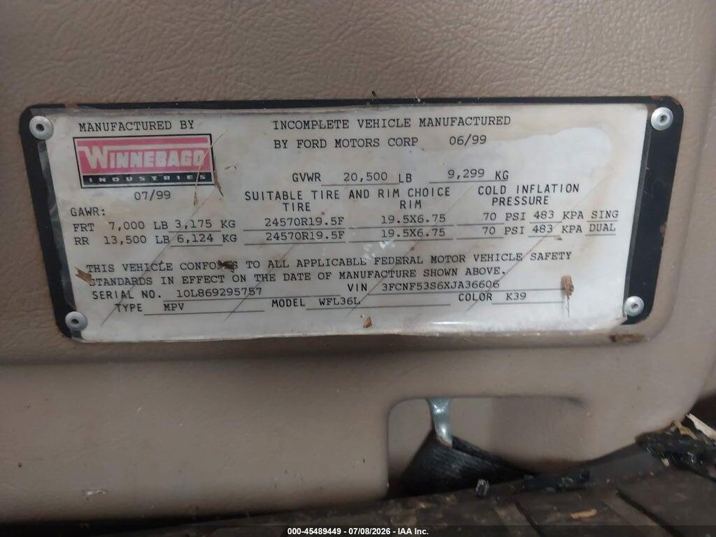 3FCNF53S6XJA36606 1999 FORD F550 photo no. 9