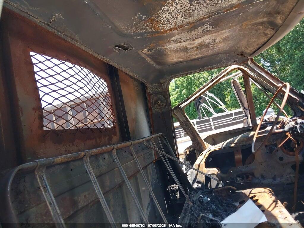 3FENF80C2XMA01971 1999 FORD F800 photo no. 7