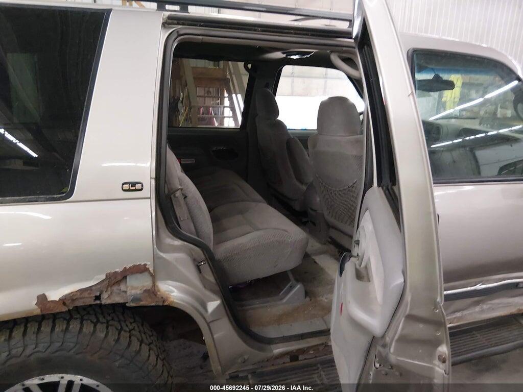 1GKEK13R5XJ805856 1999 GMC YUKON photo no. 8