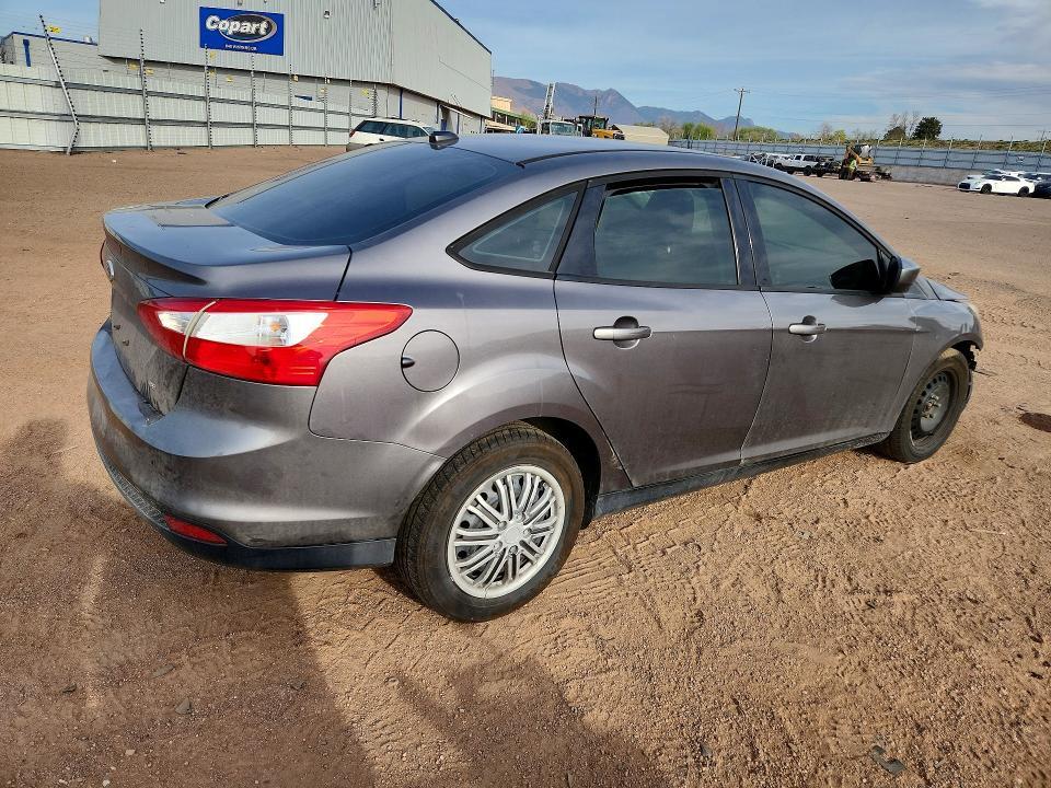 1FAHP3F29CL211635 2012 FORD FOCUS photo no. 3
