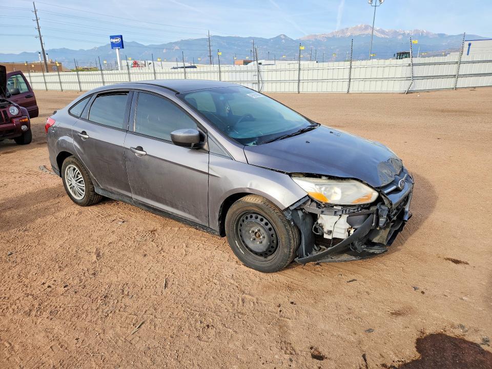 1FAHP3F29CL211635 2012 FORD FOCUS photo no. 4
